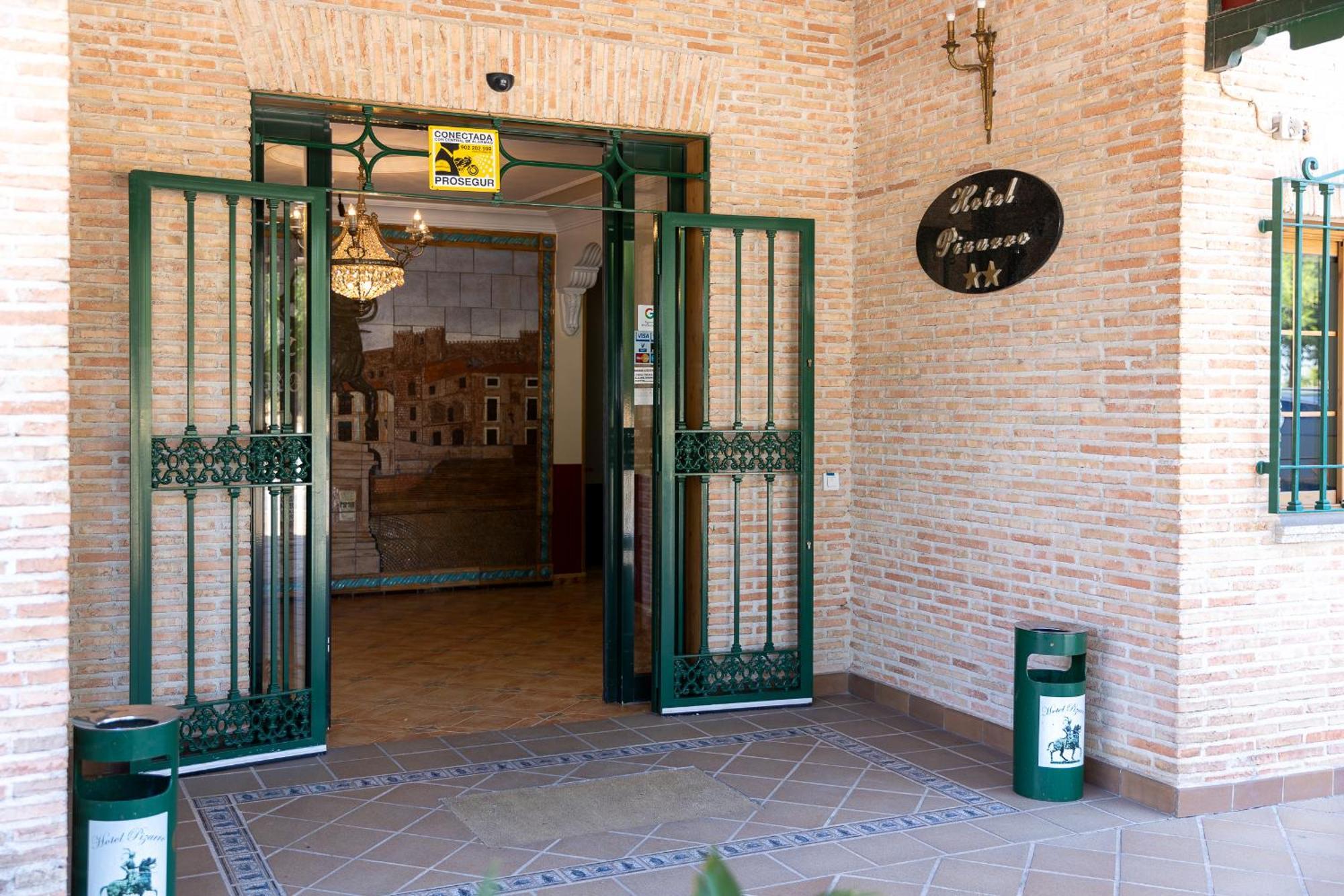 Hotel Pizarro Humanes de Madrid Kültér fotó